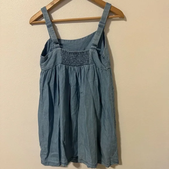 Urban Outfitters Lindsay Button-Up Chambray Mini Dress Blue Smocked Sleeveless-S - Picture 2 of 10